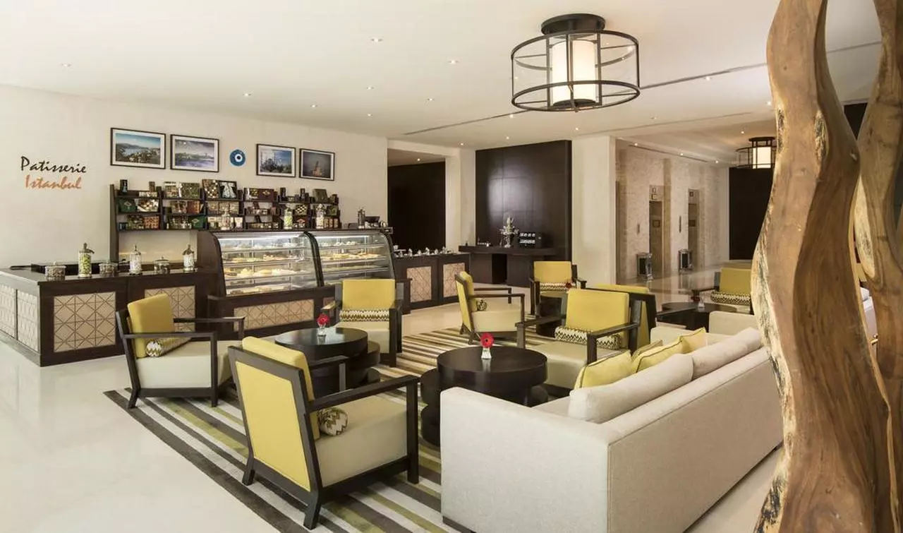 RIXOSTHEPALM_SHABAVIZ (28).jpg